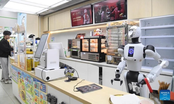 JD.com to launch world's first humanoid robot auction during 618 shopping festival