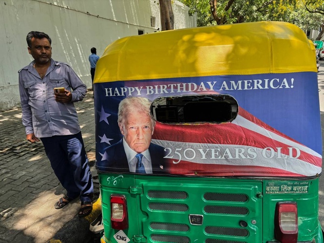Trump’s portrait hits New Delhi traffic as US Embassy rolls out 'Happy Birthday America!' rickshaws