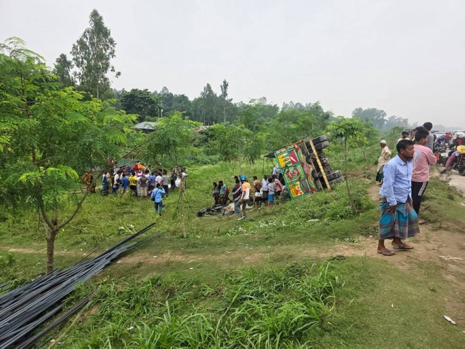 Truck overturns in central Bangladesh, killing at least 15 people