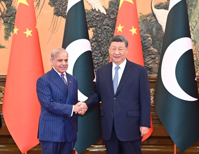 China's Xi meets Pakistan PM Sharif as Iran war mediation drags on
