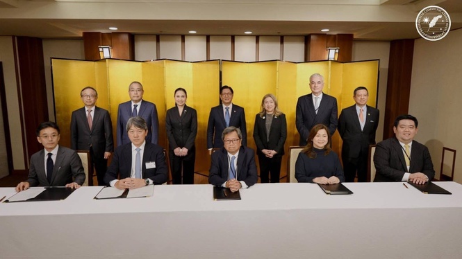 Marcos witnesses signing of MOUs in fintech, digital innovation between PH, Japan
