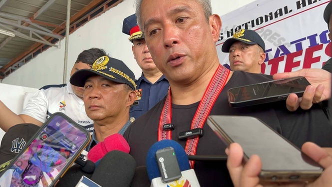 DILG mulls offering bounty for information leading to dela Rosa's arrest