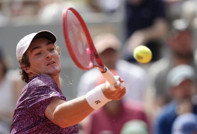 Fonseca ousts Djokovic in French Open