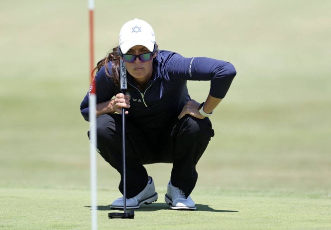 Laetitia Beck leads ShopRite LPGA
