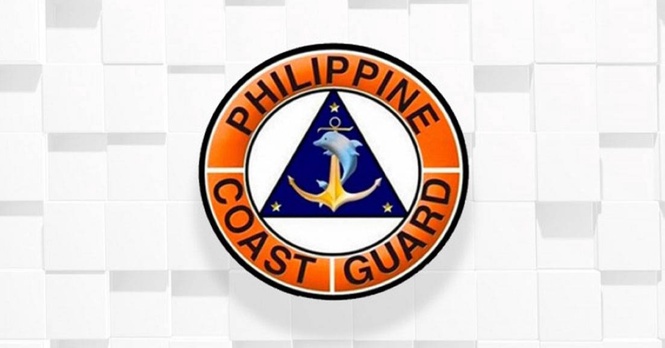 US, PH Coast Guard boats near Scarborough Shoal