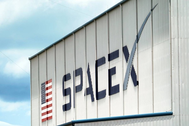 SpaceX plans to set IPO price at $135 per share, targeting record $75 billion raise