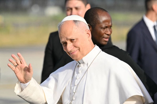 Pope says Church abuse 'still an open wound' as Spain trip begins