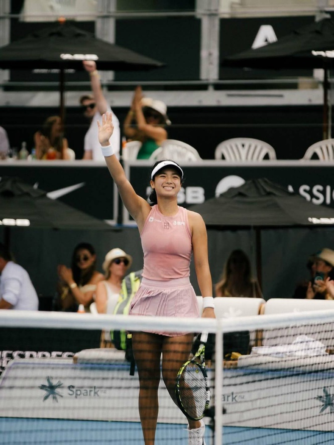 Eala makes championship round at Birmingham Open