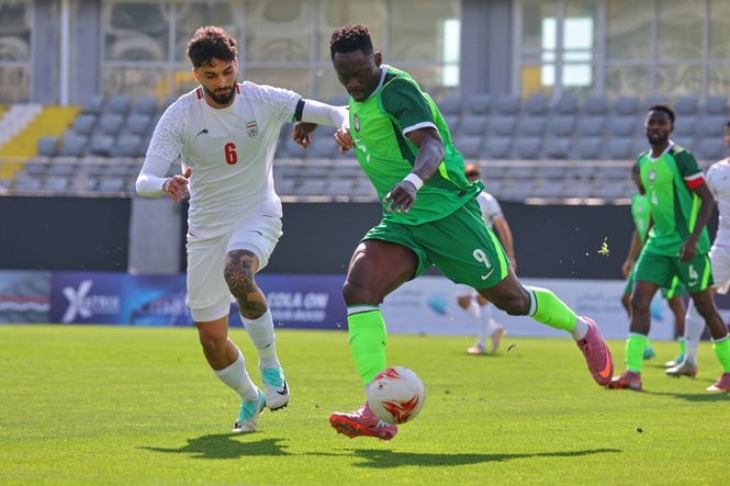 Iran's soccer team leaves for World Cup as some officials still await US visas