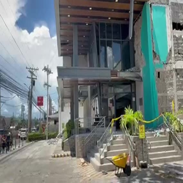 Marcos visits quake-hit areas in Mindanao