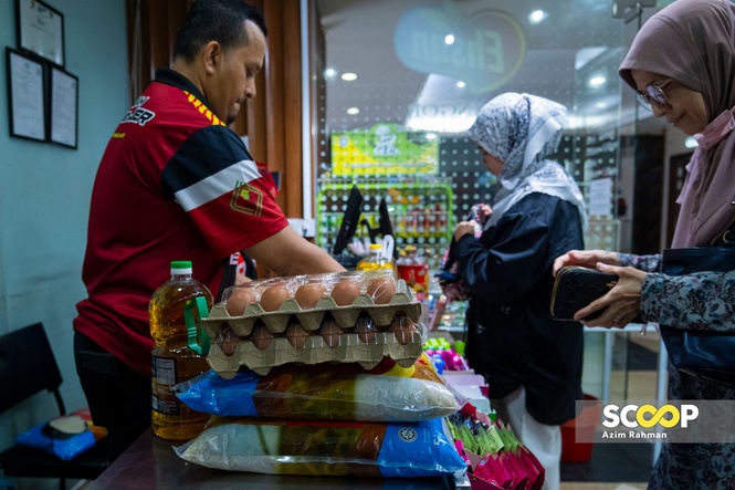 Image from: No need for panic buying as supplies remain stable: KPDN