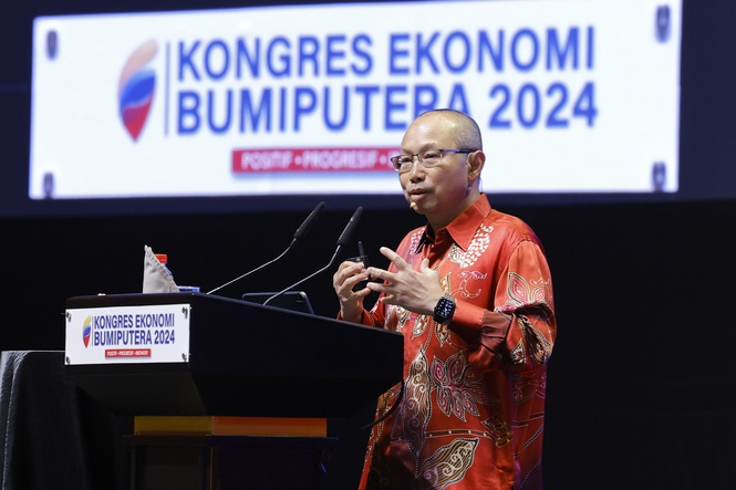 Image from: Sunway names former Bursa Malaysia head Abdul Wahid Omar to board