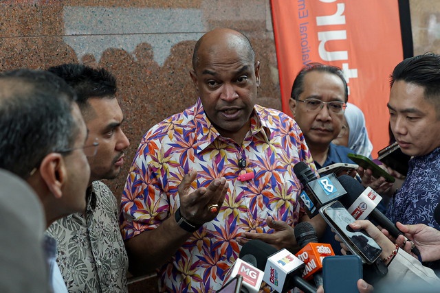 Image from: 5,900 laid off in March, HR Ministry to unveil measures to support labour market