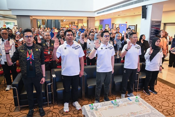 Image from: Dr Helmy Haja Mydin appointed Stadium Corp chairman