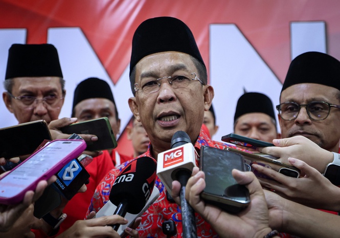 Image from: Pendirian 14 Adun BN Negeri Sembilan tarik sokongan terhadap Aminuddin muktamad: Jalaluddin