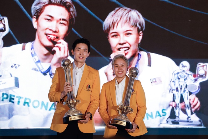 Image from: Tang Jie and Ee Wei script history with National Sports Awards double triumph