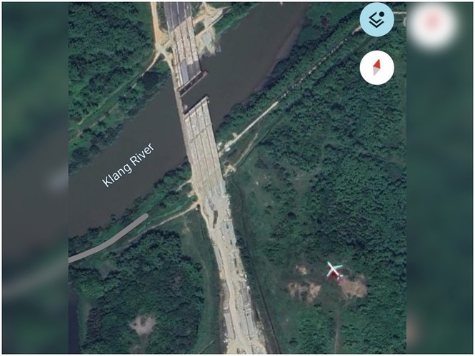 Image from: Kapal terbang tular tersadai di Sungai Kandis dakwaan palsu: Polis