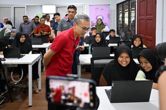 Image from: AI@NADI programme boosts digital skills and AI literacy across Negeri Sembilan