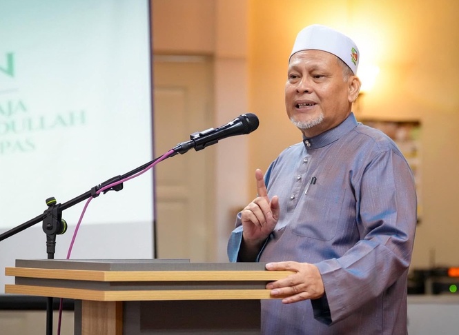 Image from: Leave PN if contesting against PAS in state polls, Muhyiddin told