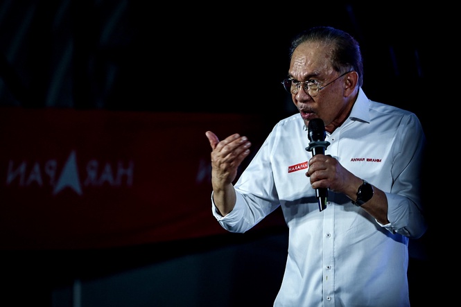 Image from: Anwar: Putrajaya saddled with RM1b annual Felda debt due to past failures
