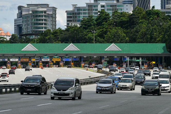 Image from: MCMC, LLM join forces to eliminate mobile blind spots on Malaysian highways