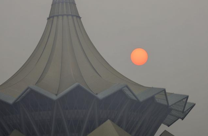 Image from: Govt ready to declare emergency if haze hits dangerous API levels: Arthur