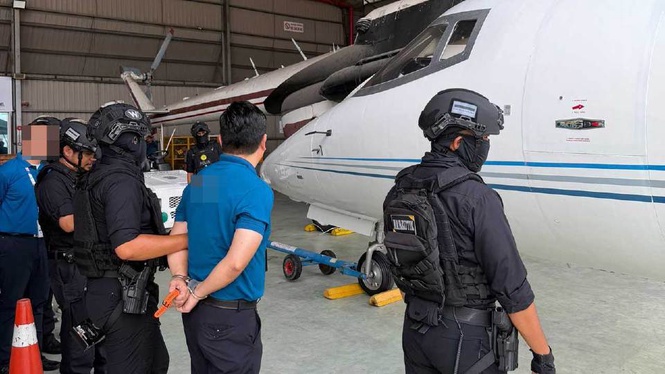 Image from: Bukit Aman nabs jet-owning pilot over 500kg meth smuggling plot