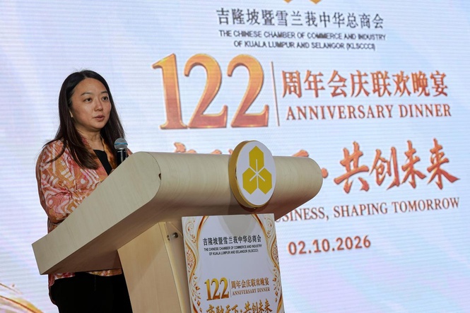 Image from: 8,000 businesses renew DBKL licences in two months : Hannah