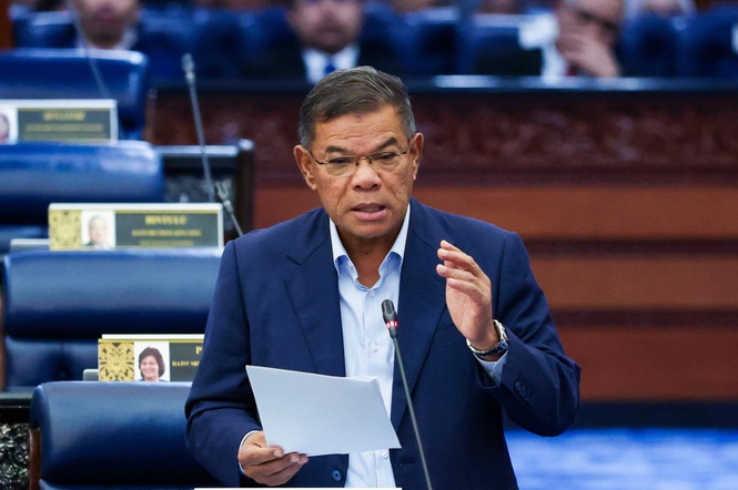 Image from: Pengampunan bersyarat diperkenan Agong berbeza perintah tahanan rumah dikeluarkan mahkamah: Saifuddin