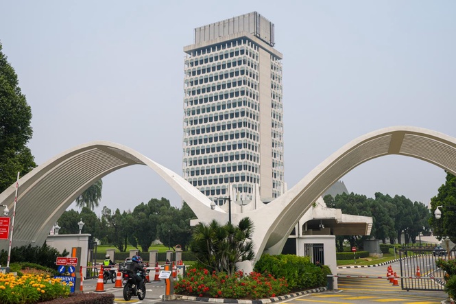 Image from: ‘Mafia Korporat’, antara isu dibangkitkan Dewan Rakyat hari ini