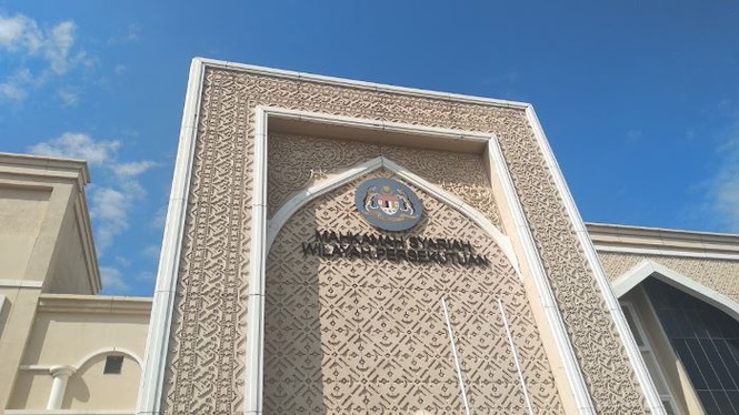 Image from: Dedah segera laporan kajian bidang kuasa DUN gubal undang-undang Syariah