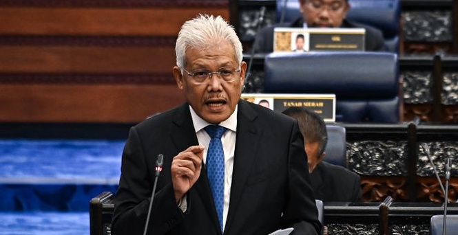 Image from: Angka ekonomi cantik tapi rakyat masih terhimpit – Hamzah