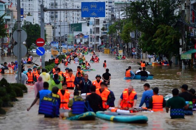 Image from: Banjir, tanah runtuh landa utara Vietnam ragut tiga nyawa
