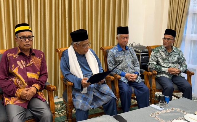 Image from: Proklamasi penurunan takhta Tuanku Muhriz dikuatkuasakan serta-merta