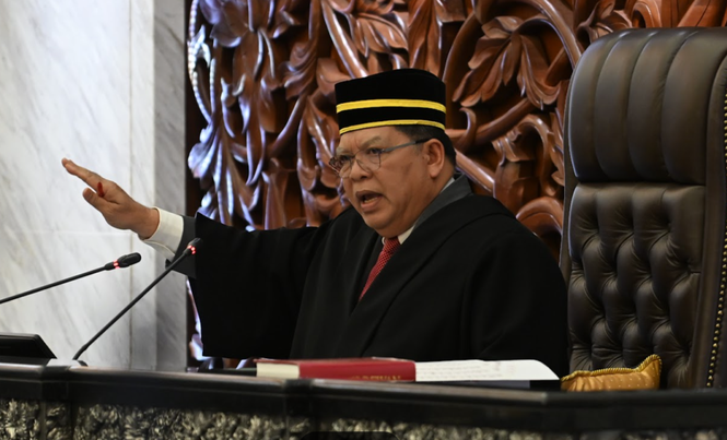 Image from: Speaker arah Takiyuddin tarik perkataan ‘munafik’