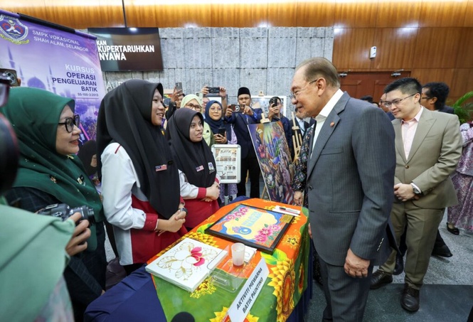 Image from: Tingkatan Enam kekal bawah KPM