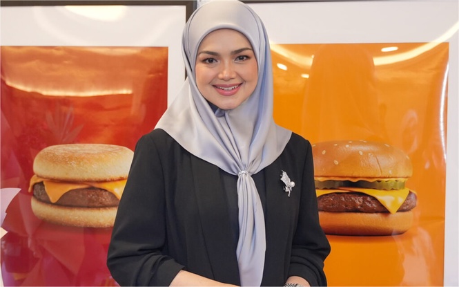 Image from: Insya-Allah saya akan maklumkan – Siti Nurhaliza bakal umum artis jemputan konsert Gema Bumantara