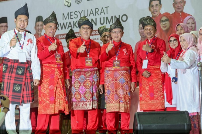 Image from: 99.5 peratus peneroka Felda Pahang terima hak milik tanah
