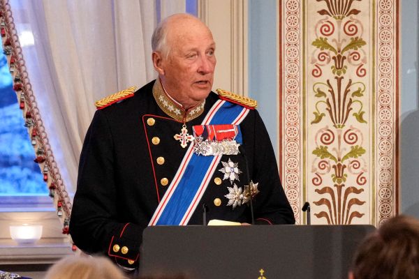 Image from: Kesihatan Raja Norway merosot