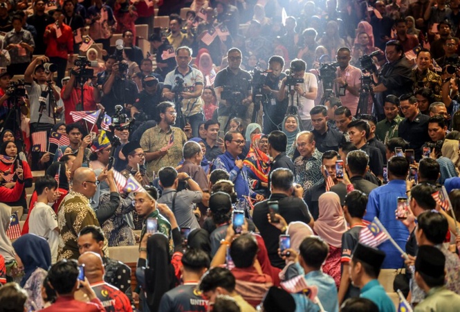 Image from: Anwar seru rakyat pelihara negara, pertahan perpaduan