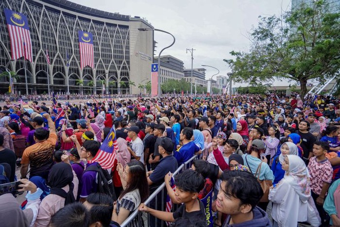 Boleh jadi moden tapi jangan putus tali sejarah - Newswav