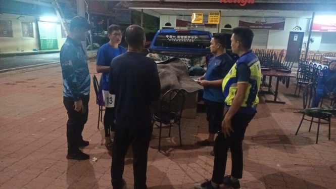 Image from: Warga emas maut bot fiber terbalik di Tasik Kenyir
