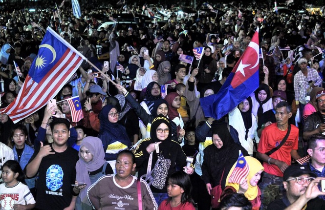 Image from: Lebih 5,000 semarak Ambang Merdeka di Pasir Gudang