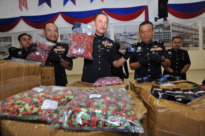 Image from: Polis serbu sindiket bungkus cecair vape di kondominium