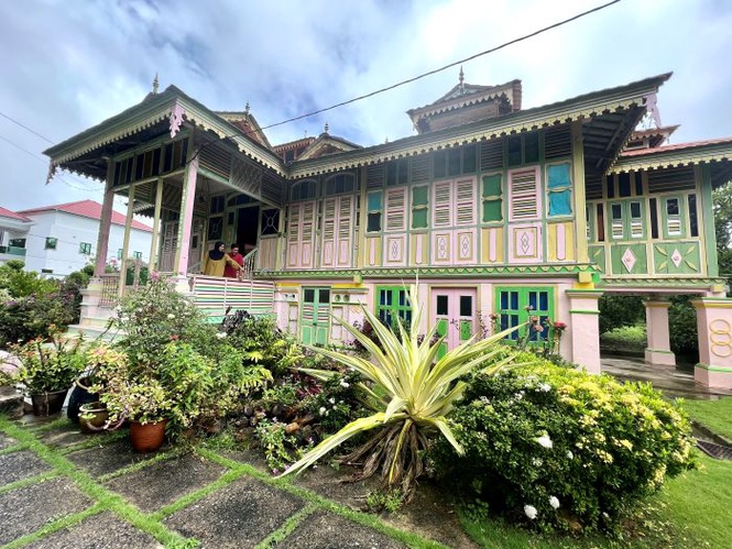 Image from: Warna rumah mencerminkan budaya