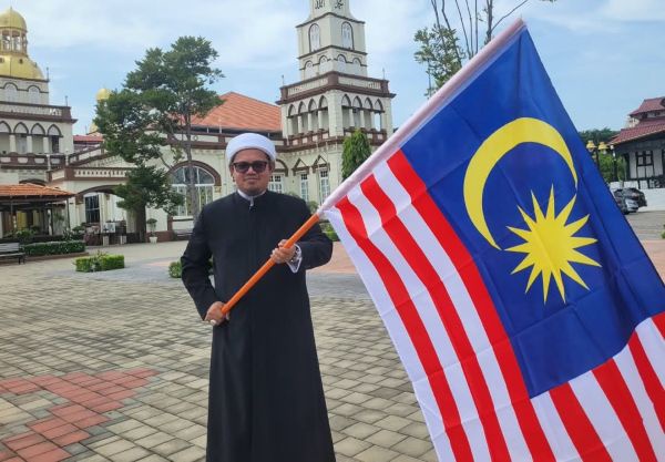 Image from: Merdekakan diri daripada taasub duniawi
