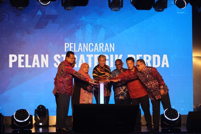 Image from: BN, UMNO tidak kompromi penyelewengan TH – Ahmad Zahid