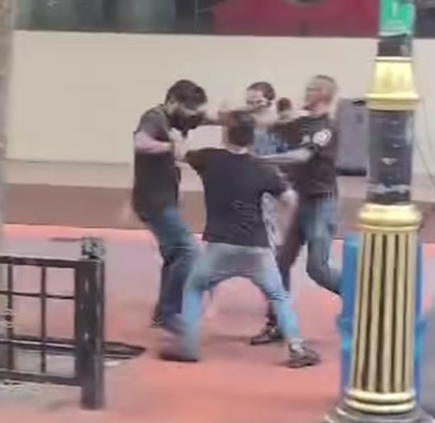 Image from: Tiga lelaki ditahan bergaduh di depan hotel ada 25 rekod jenayah