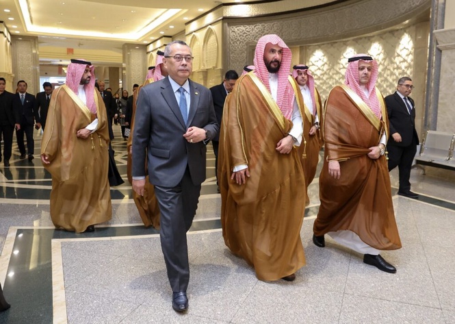 Image from: Malaysia, Arab Saudi meterai MoU kerjasama bidang kehakiman