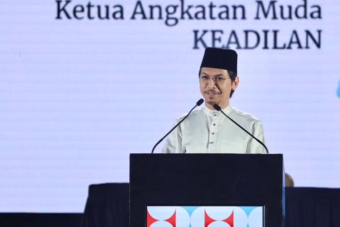 Image from: AMK akui akar umbi PKR belum cukup kuat